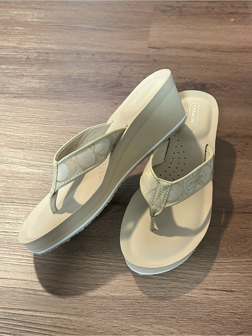 Coach Beige Signature Thong Sandals - Picture 2 of 9